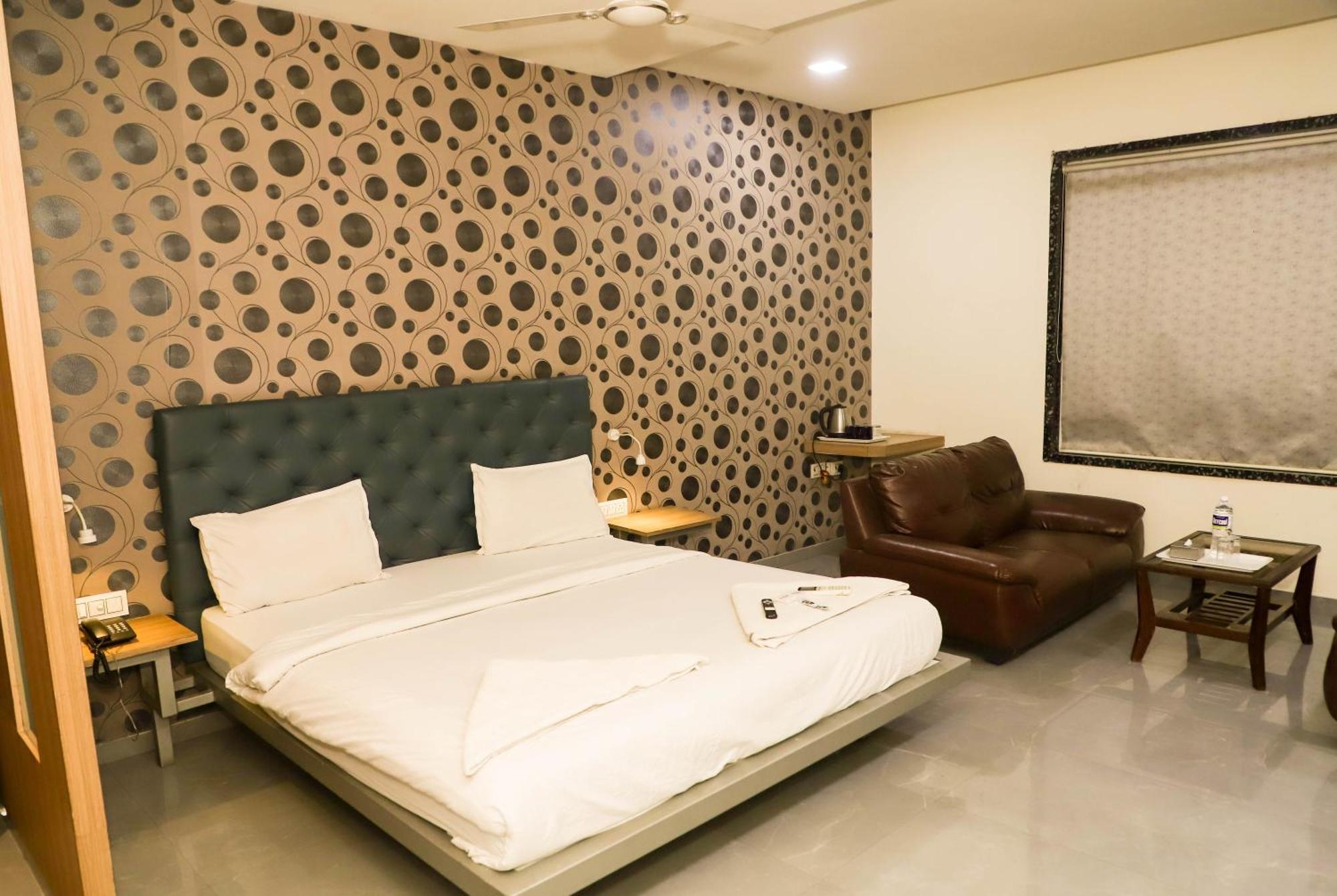Hotel Arc Palace Bhiwandi Ngoại thất bức ảnh