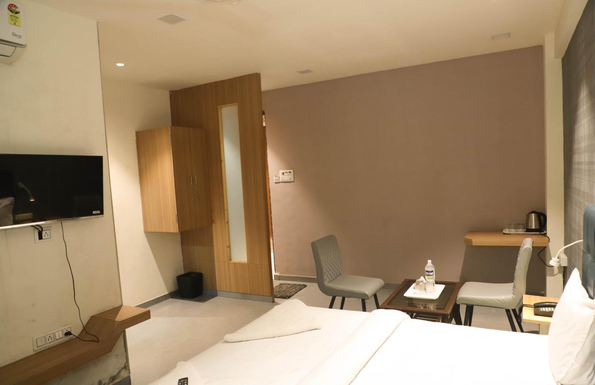 Hotel Arc Palace Bhiwandi Ngoại thất bức ảnh