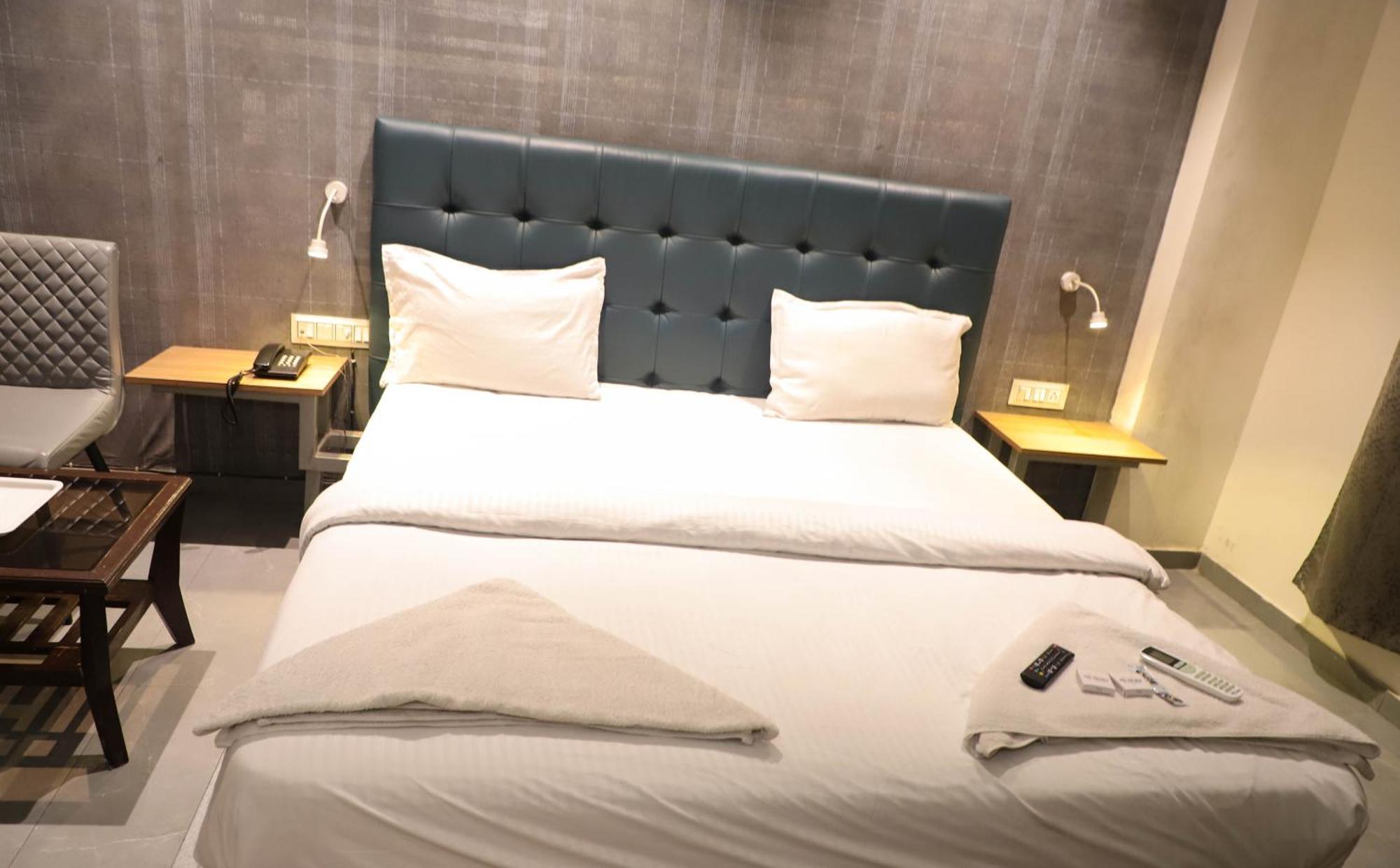Hotel Arc Palace Bhiwandi Ngoại thất bức ảnh