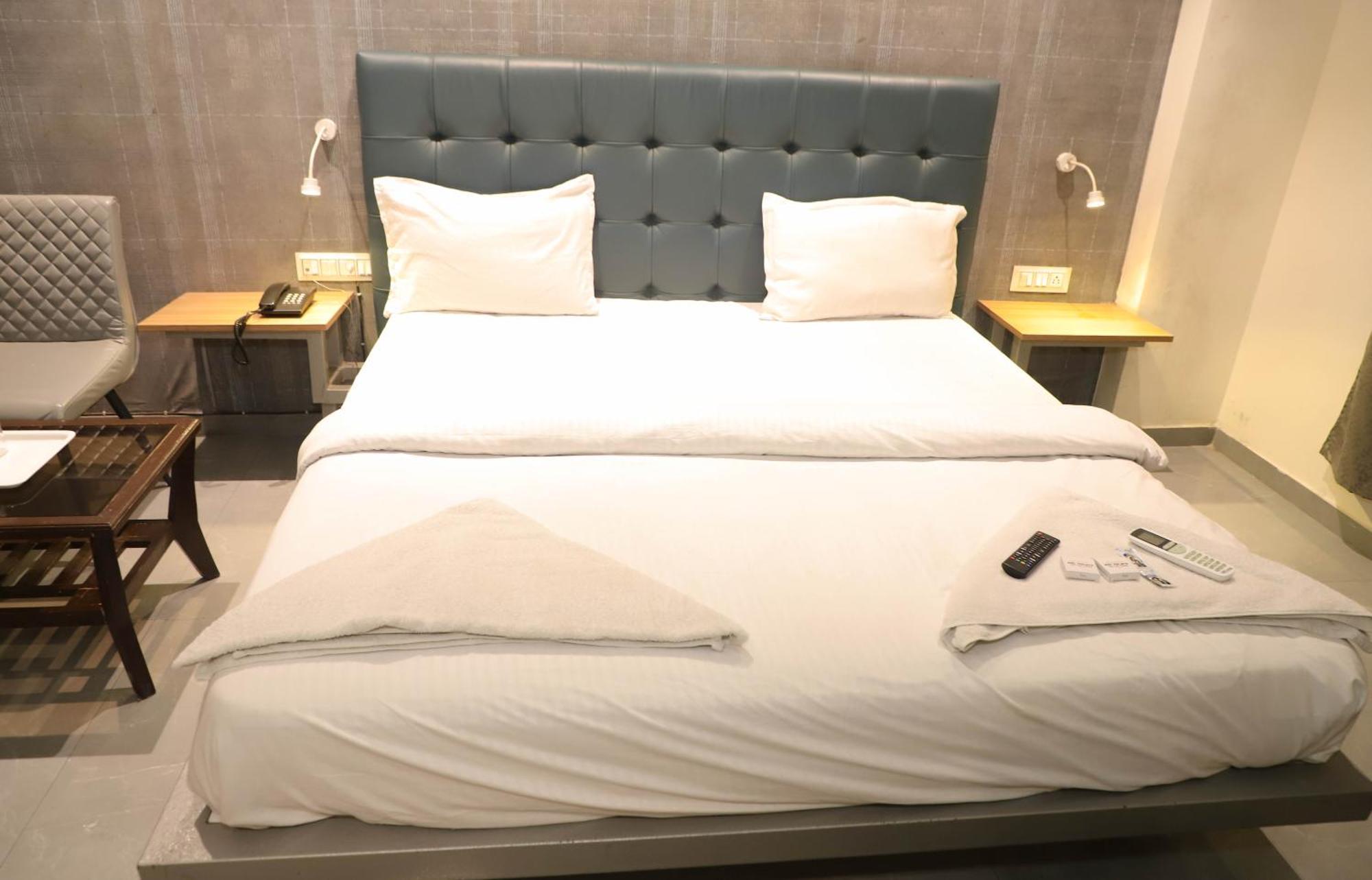 Hotel Arc Palace Bhiwandi Ngoại thất bức ảnh